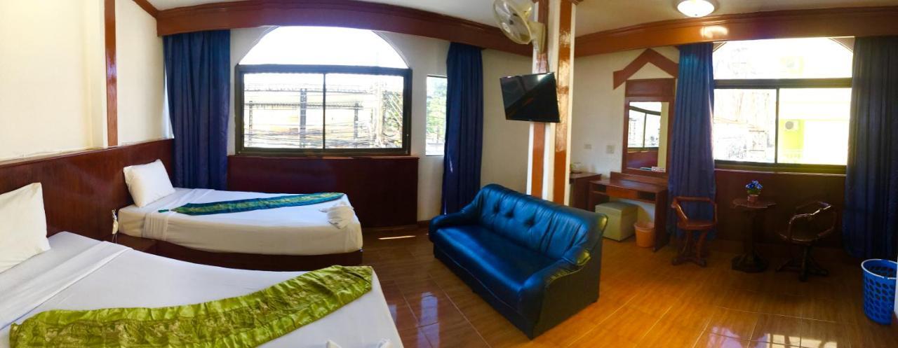 Centre Point Patong Hotel Bagian luar foto